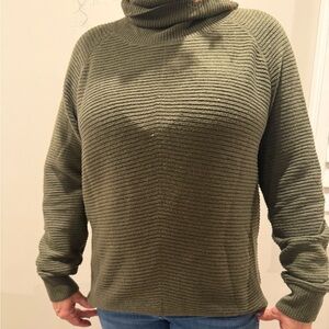 Kuhl Ribbed Olive Long Sleeve Top
